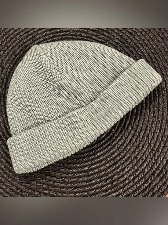 SIMONS Beanie - Picture 2 of 3